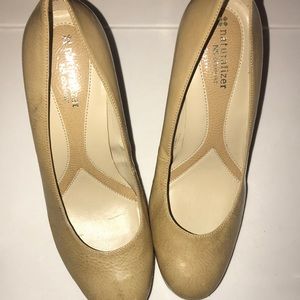 9W Naturalizer Nude Platform Pump Heels Career